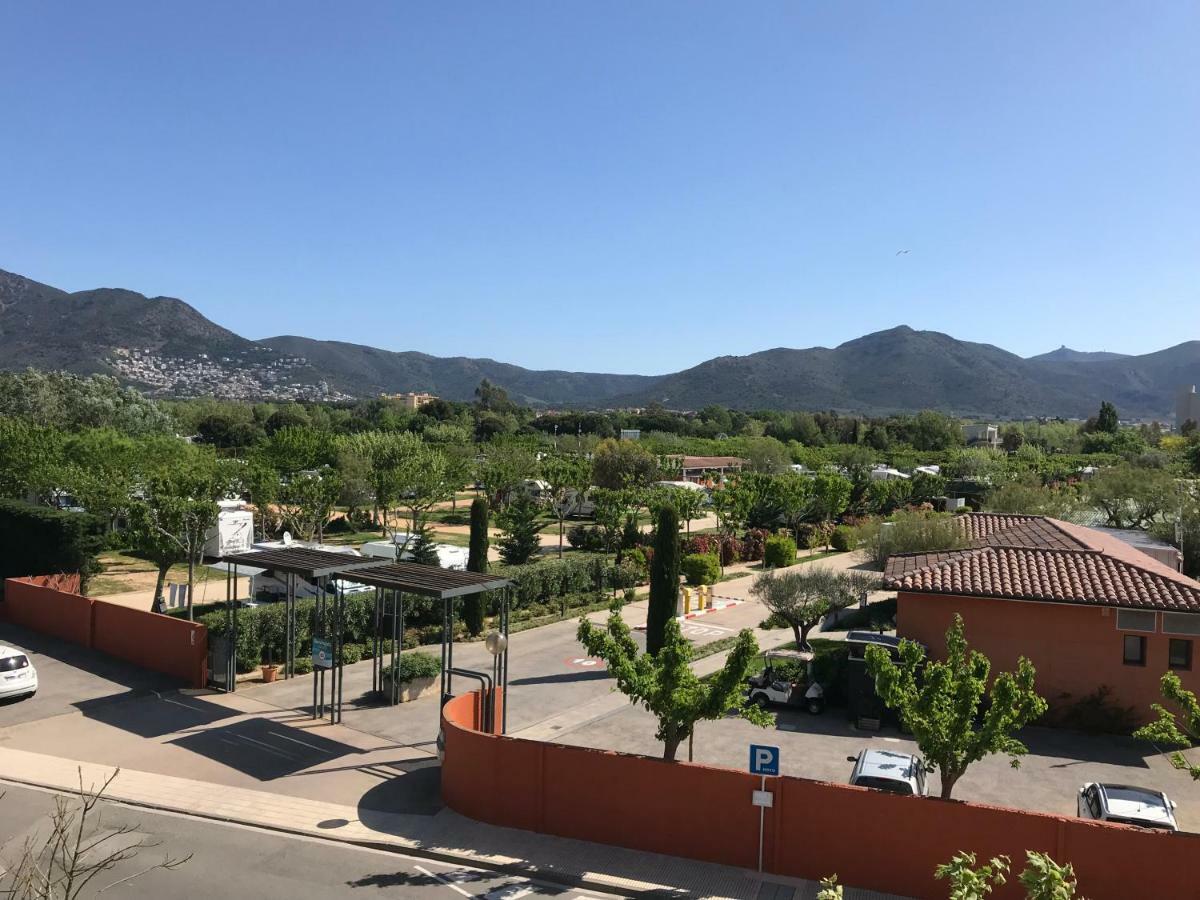 Appartement Plage Salata Rosas Kültér fotó